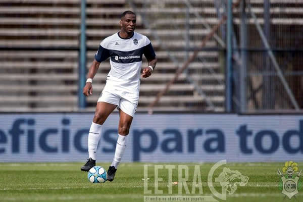 RESCINDIÓ RIVAS